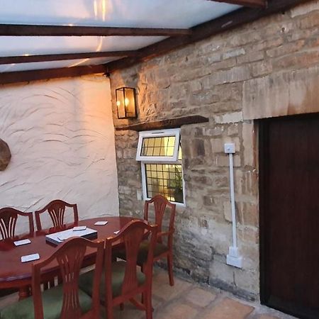 Quirky Cottage - Dogs Welcome Corsham Exteriör bild