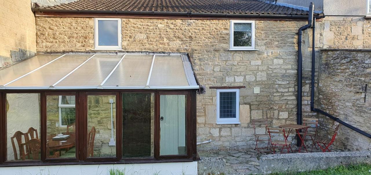 Quirky Cottage - Dogs Welcome Corsham Exteriör bild