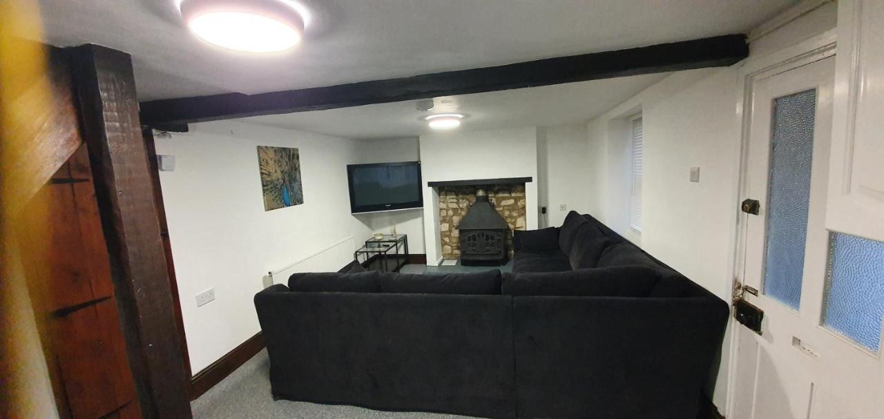 Quirky Cottage - Dogs Welcome Corsham Exteriör bild
